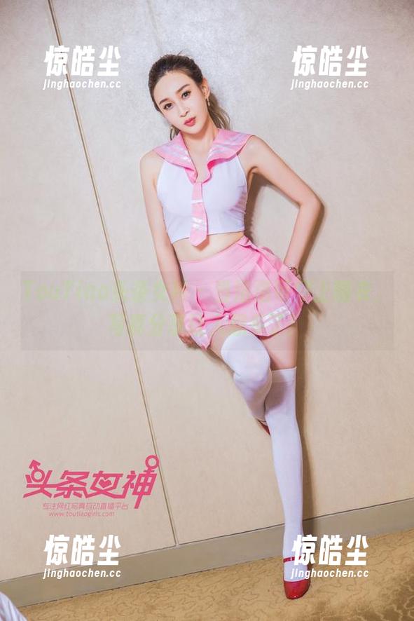 TouTiao头条女神 - 当洛洛可穿上睡衣，写真分享让人想多了！