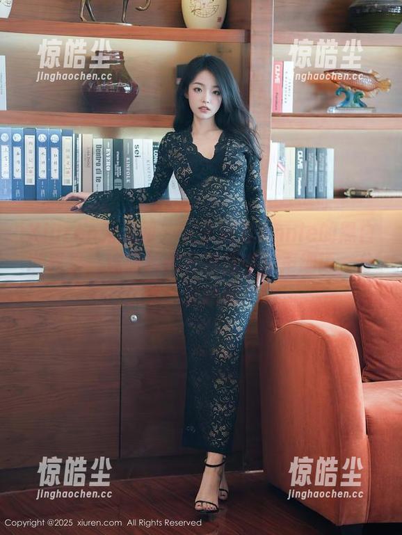 Xiuren秀人网 - 在子纯儿Annie的黑白世界里，连照片都在喧嚣中轻声细语，分享一波瞬间！
