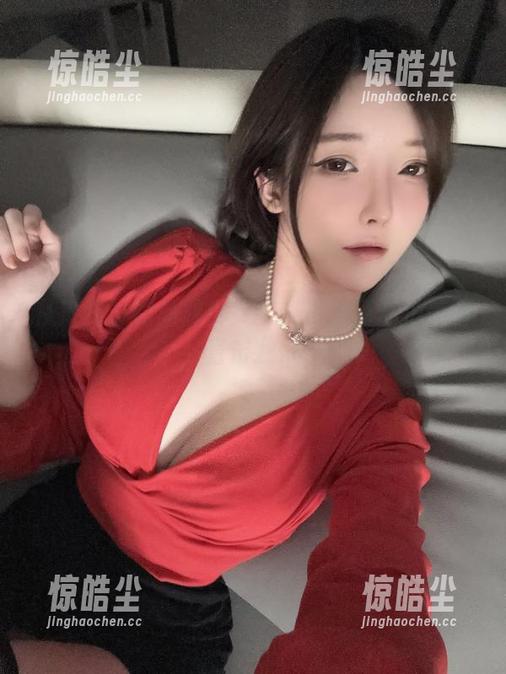 一小央泽 从没见过的乌鸦少女:一小央泽私拍美图,直击我心!