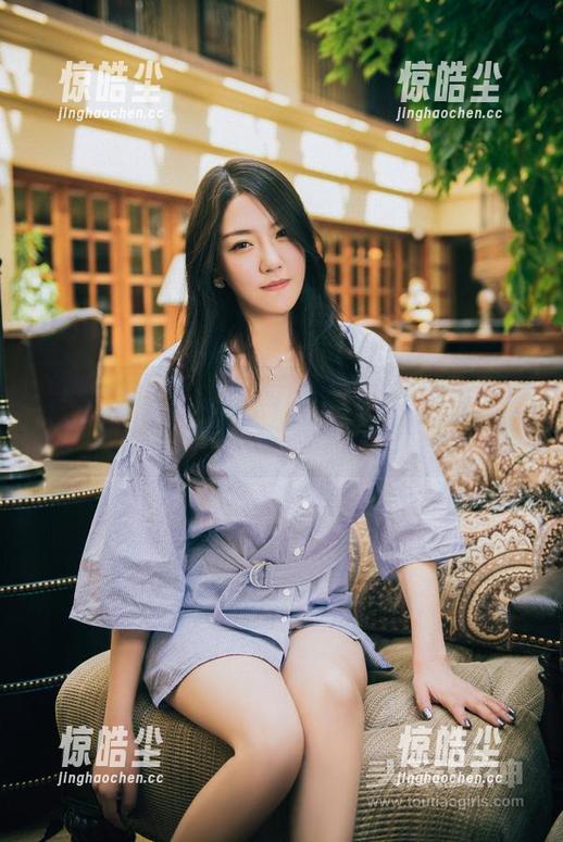 头条女神 - 樊安妮的皮衣魅力，意外免费，下载吧，你绝对会爱上！