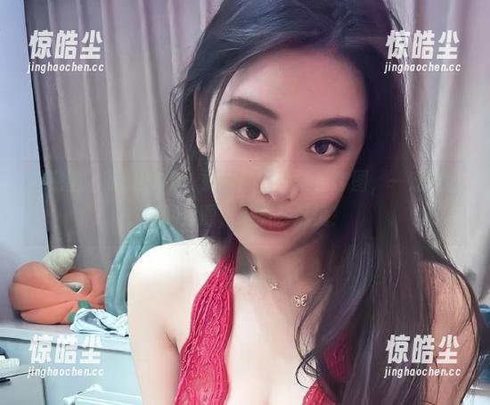 微密圈 - 我跟你说，奶雯的白色蕾丝套图，一定要收藏的资源，不然会后悔！