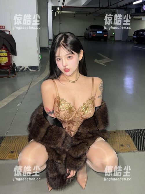 微密圈 - 谁说校服不能这样穿？小优优子福利原图曝光，绝对意想不到！