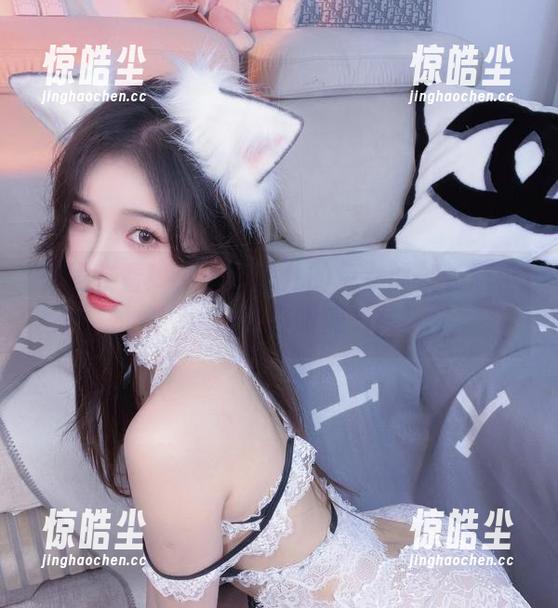 在线收看！小小奶瓶儿的兔女郎加长版合集，绝对让你眼前一亮！