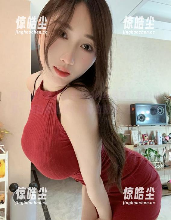 微密圈 - 小玉吃果冻的肉丝写真，看的时候，我的思绪是不是真的飘到了别的地方？