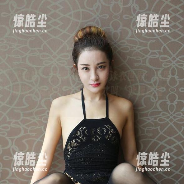 尤物馆 - 探秘Yuky伊珍泳衣世界：美图精选，让我们看看什么才叫‘泳履尽显’！