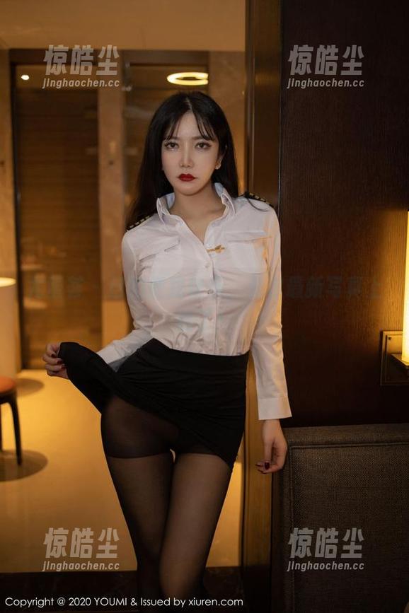 尤蜜荟-允尔 尤蜜荟 - 自拍使我快乐,允尔最新写真上线了!