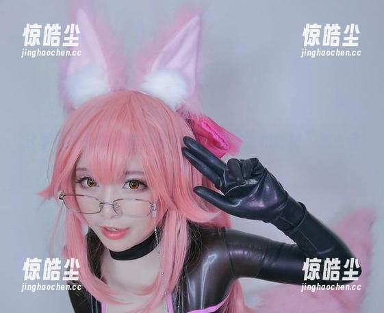 分享星野saori的泳装套图：这脸蛋和身材，怎么会有人不心动？