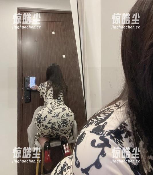 微密圈 - 这也太会穿了吧！是可馨耶的橙色爱心内衣，无圣光照耀下的美图竟然如此戳心。