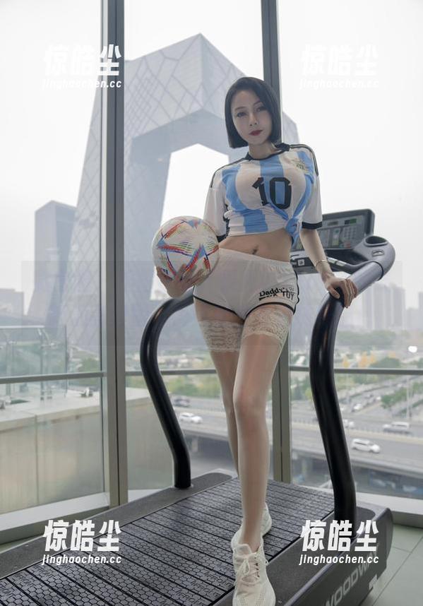果儿Victoria 微密圈 - 不得不说,果儿Victoria的最新油亮套图,简直像是在涂抹幸福!