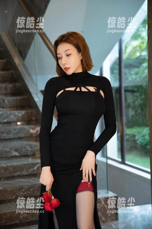 果儿Victoria 微密圈 - “图库里的果儿Victoria:押韵的醒目粉色和无尽的资源等你来!“
