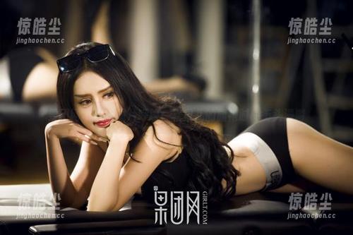 果团网 - 精选图片呼唤：松果儿的旗袍时尚街头漫游