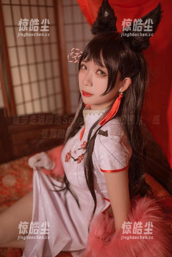 徒步走进樱落Selena双人私房图片，感受那股“禁忌”的魅力。
