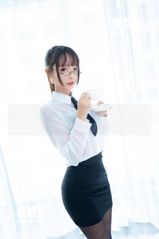 绝对企划，神楽坂真冬的高清分享，啦啦队少女，青春就是这么简单直接！