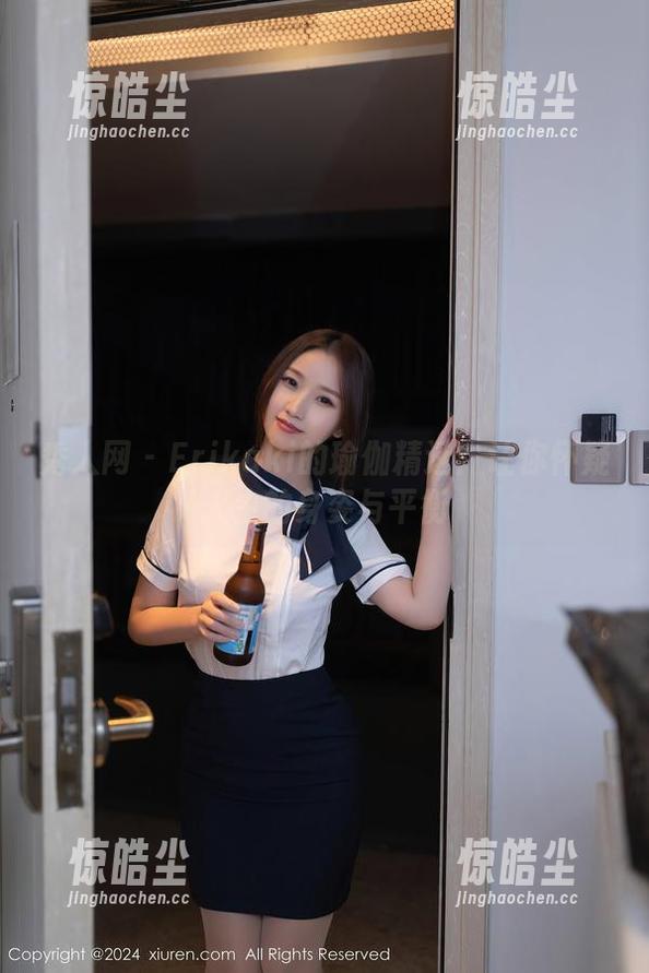 秀人网 - Erikaki的瑜伽精选：让你怀疑人生的身姿与平衡
