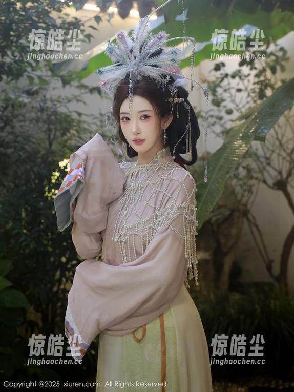 秀人网 - e宝小野猫的无圣光瑜伽图集，仿佛在提醒我们，运动也可以是调皮的，有点看不透的感觉。
