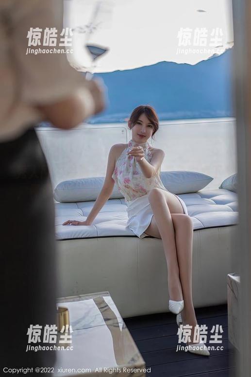 秀人网 - 奶瓶子回归！她的粉色图集下载，青春的气息扑面而来，真让人捉摸不透。