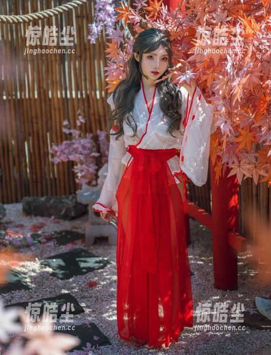 万圣节来了，秋和柯基的写真图包让人想要偷走那份欢乐！