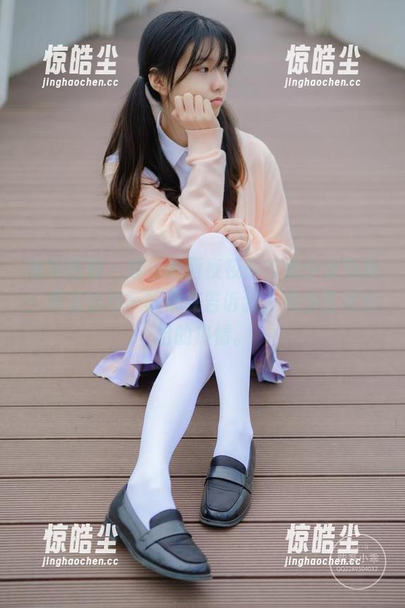 稚乖画册 - 哇，赤西夜夜的吉他少女写真！高清的每一帧都在告诉我，她为艺术付出的热情。