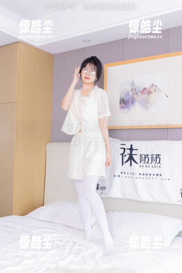 袜啵啵 - 七月要开心鸭——小甜豆的免费美图让快乐无处不在！