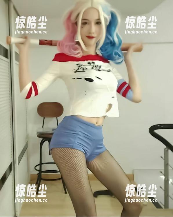 微密圈 - 全套作品究竟有几分暧昧？看看轩子巨二兔的圣诞ASMR就知道了！