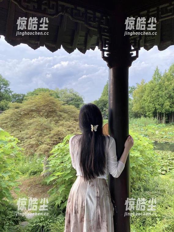 微密圈 - 软妹小九九专辑：每一张油亮的图片都是心动的瞬间？