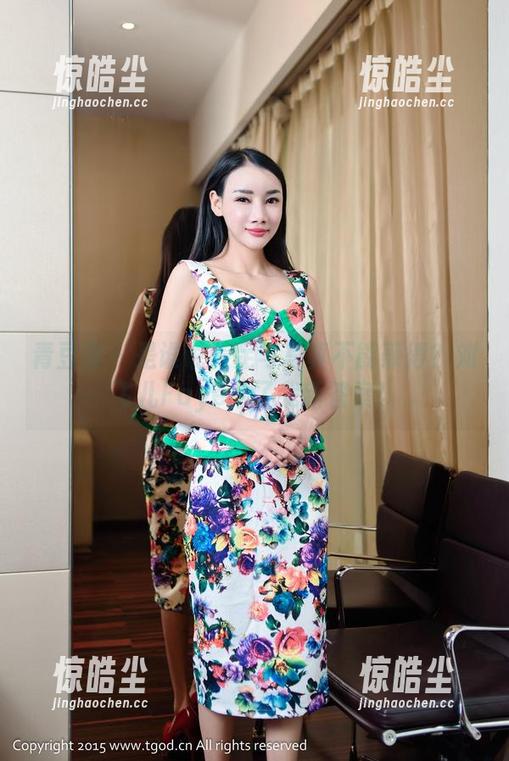 青豆客-刘飞儿Faye 青豆客 - 是谁说美足与写真不能兼得?刘飞儿Faye给了我新答案!