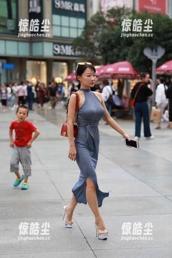 魔镜街拍 - 当包臀灰裙遇上无圣光，婷婷的午后图集简直是完美的意外！